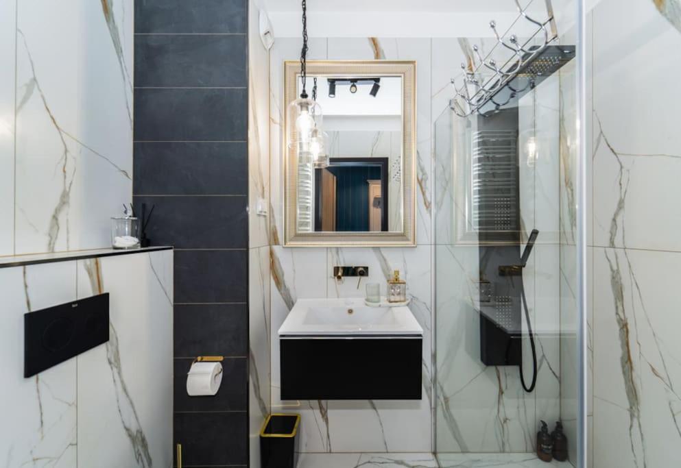 Plac Bohaterow Getta Apartment Krakau
